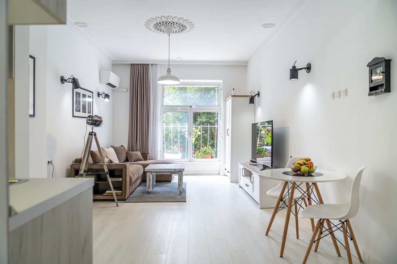 Jazz & Wine - Luxury Apartment By The Sea & Parking & Hbo & Netflix Varna Extérieur photo