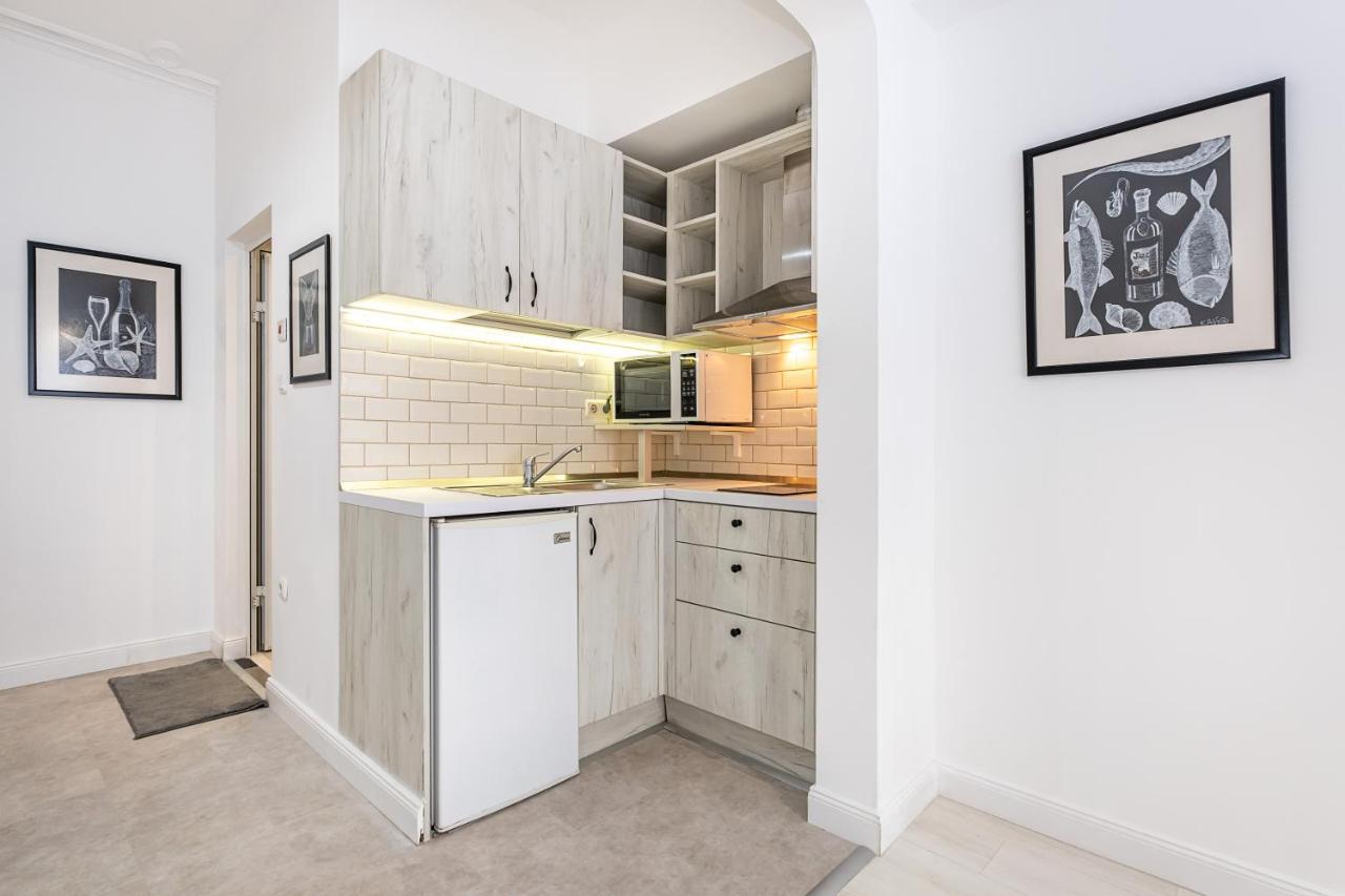 Jazz & Wine - Luxury Apartment By The Sea & Parking & Hbo & Netflix Varna Extérieur photo